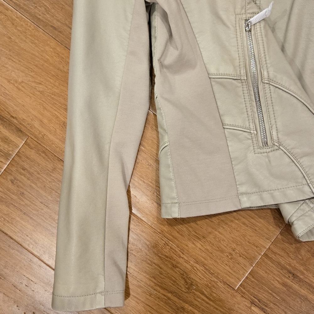 Kenneth Cole Reaction Jacket - Picture 3 of 5